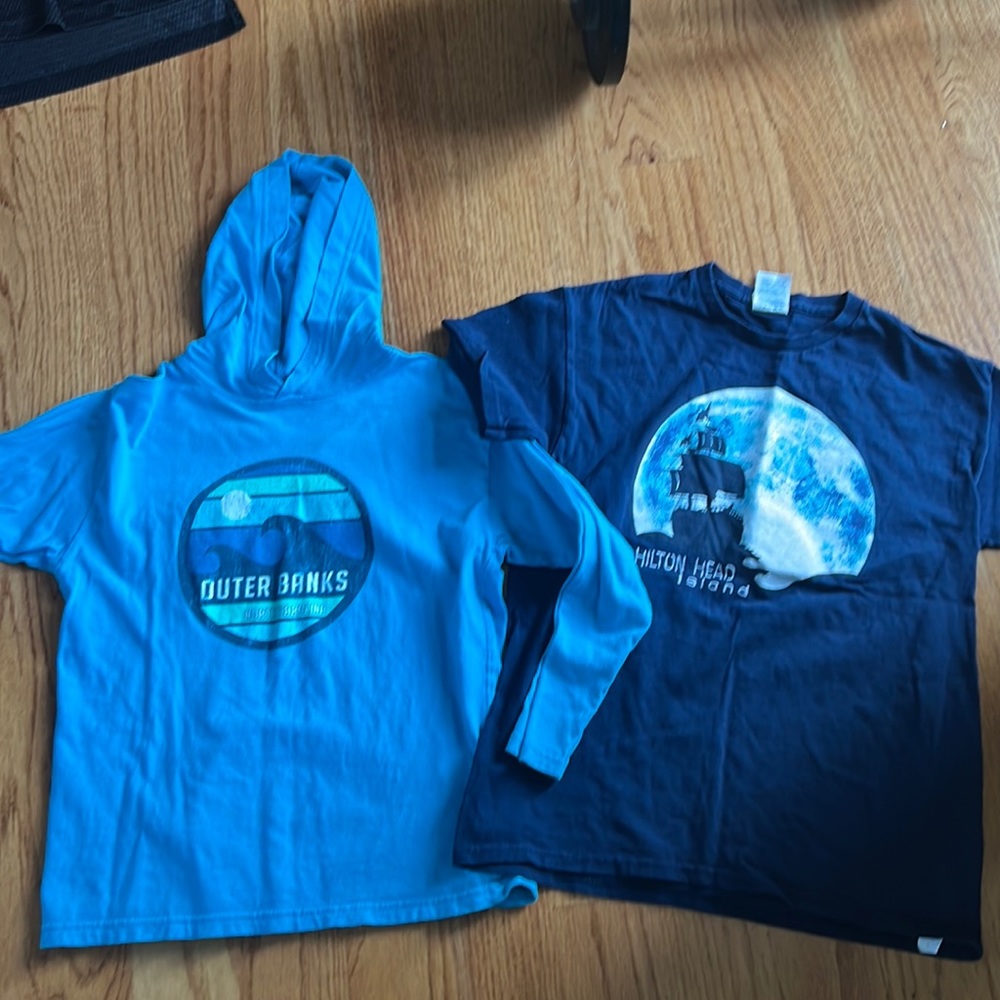 Boys size medium vacation t shirts outer banks and Hilton head